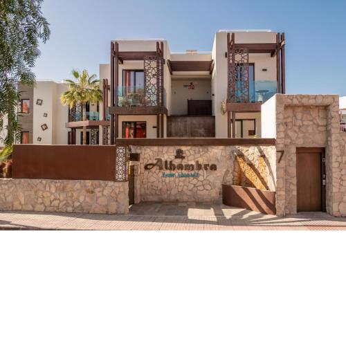 Alhambra Boutique Apartments by TAM Resorts