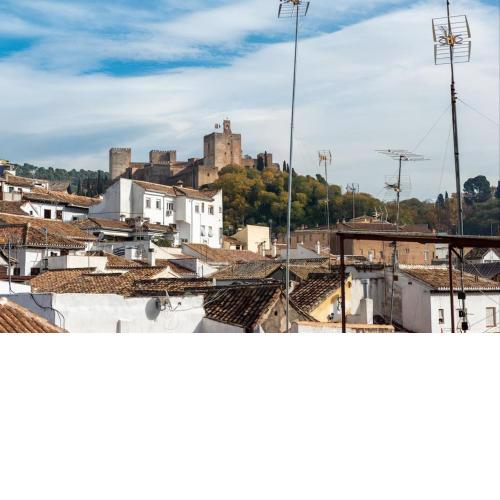Alhambra View PENTHOUSE, PRIVATE PARKING OPTIONAL