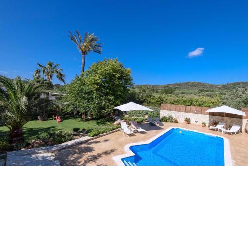 Alia Stone Villa-Ideal for families & heated pool