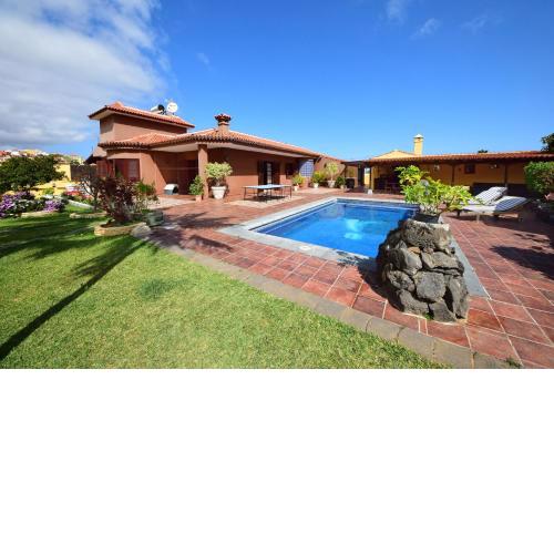 Alina - Vivienda vacacional con piscina privada