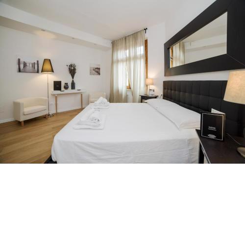 Alinari Boutique Apartments