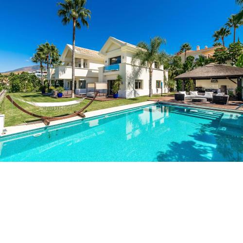 All About Le Reve Villa