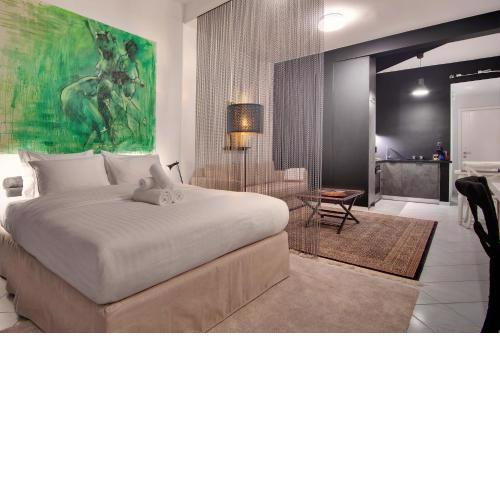 ALL SEASONS Luxury Suites1