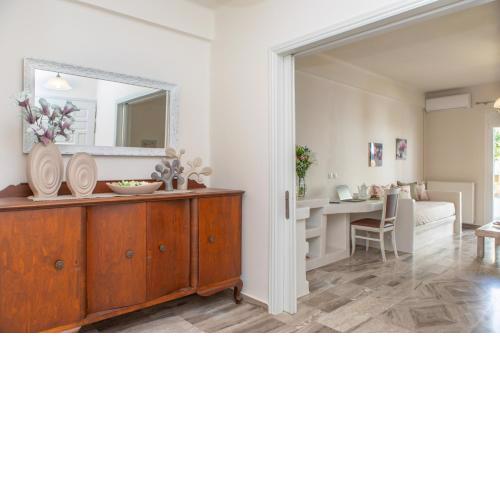 ALL SEASONS SUITE