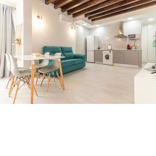 Allo Apartments Plateros Centro