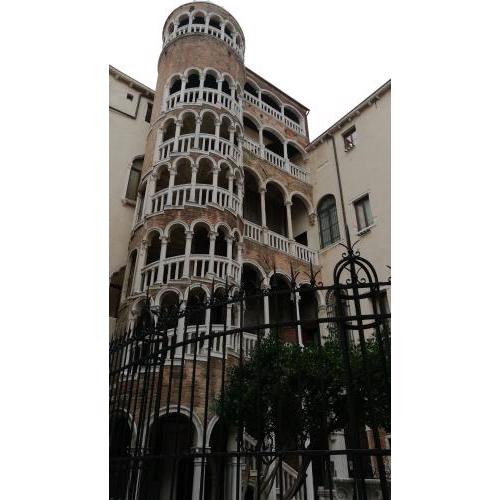 Alloggi alla Scala del Bovolo