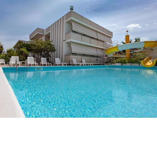 Alluring Apartment in Alba Adriatica near Sea