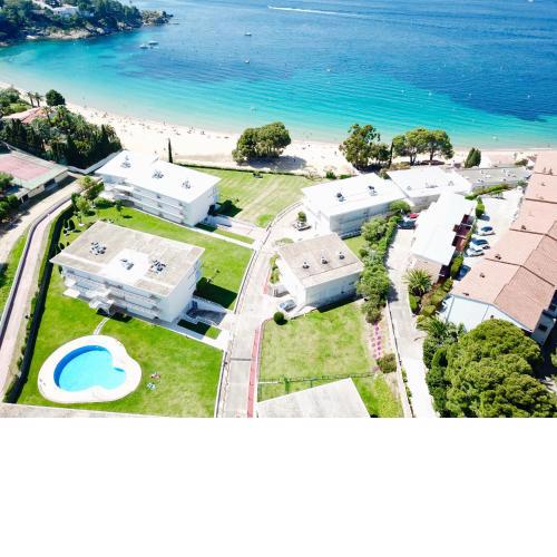 Almadrava Beach