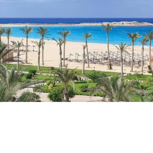 Almazino, Almaza Bay