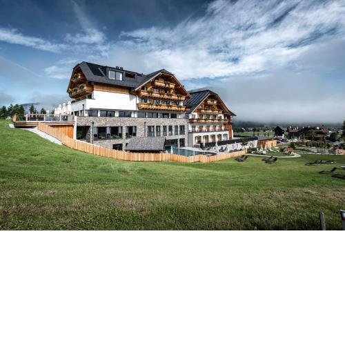 ALMGUT - Mountain Wellness Hotel