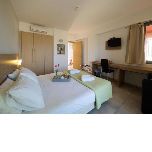 Almyra Hotel