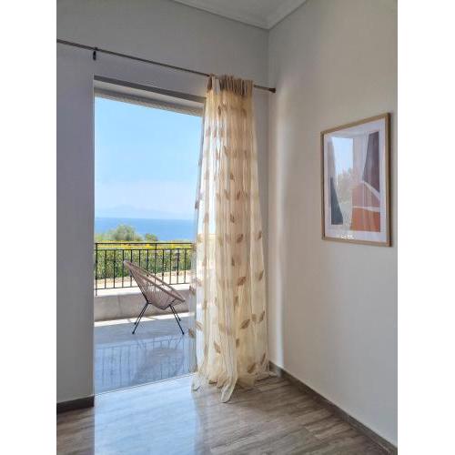 Almyros Aktis seaview apartment