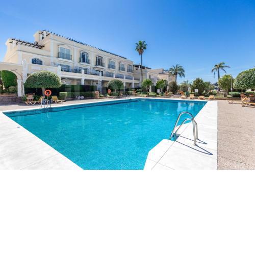 Aloha Gardens Heated Indoor Pool Garden apartment