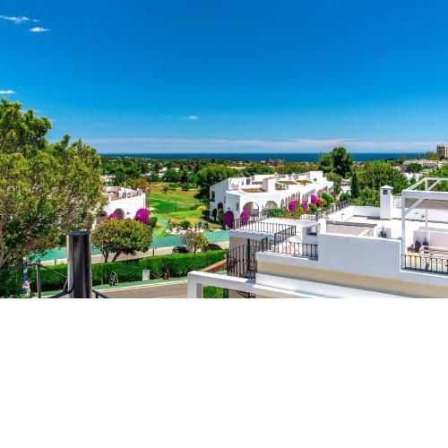 Aloha Pueblo with sea views