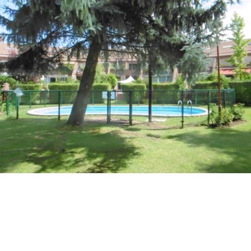 Alojamientos Castellana Jardín 1 y 2 PARKING Y PISCINA GRATIS!!