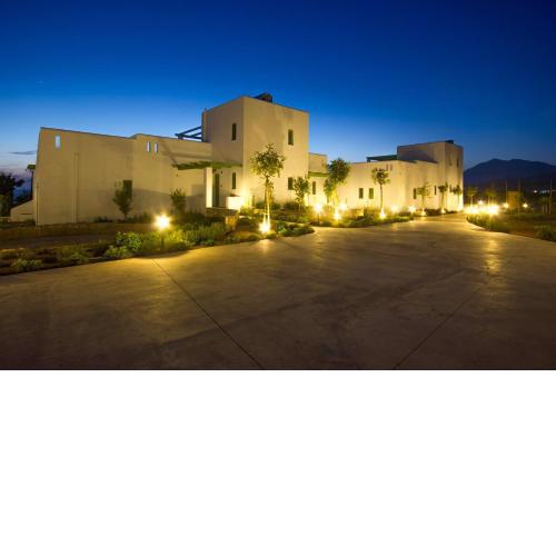 Alona Luxury Villas