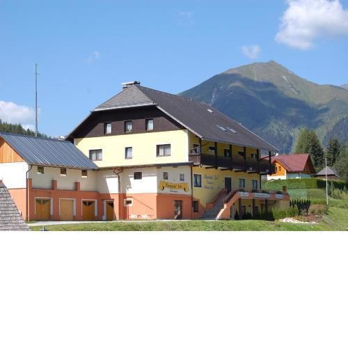 Alpenpension & Apartment by Lanz