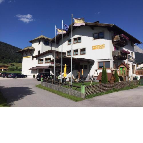 Alpenstern Pension Suites