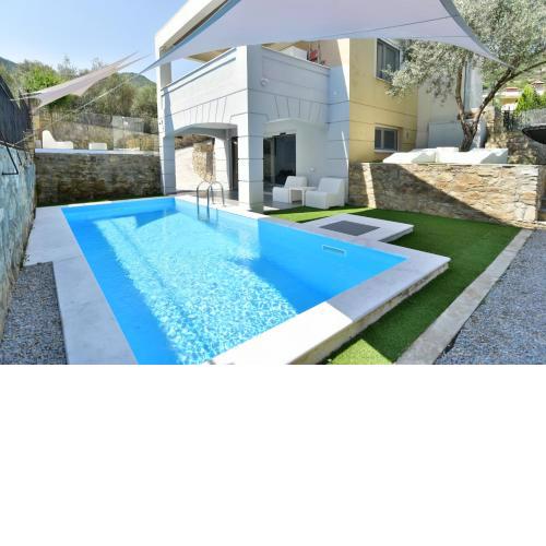 Alpha Delta Pool Suite