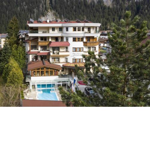 Alpine Hideaway ZILLERTALERHOF - 4 Sterne Superior