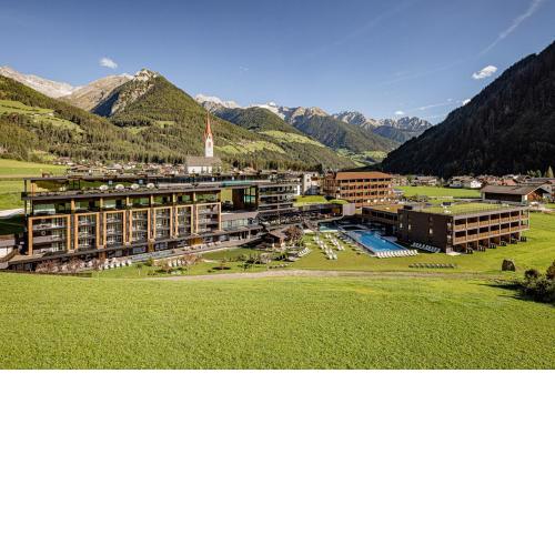 Alpine Luxury SPA Resort Schwarzenstein