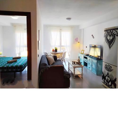 alquilaencanarias El Medano, beach Cabezo, sea views!