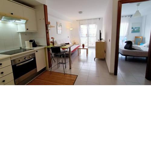 alquilaencanarias El Medano, Cabezo beach & parking