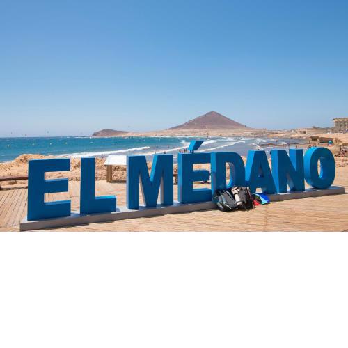 alquilaencanarias El Medano Delfines, 2 hab, Parking