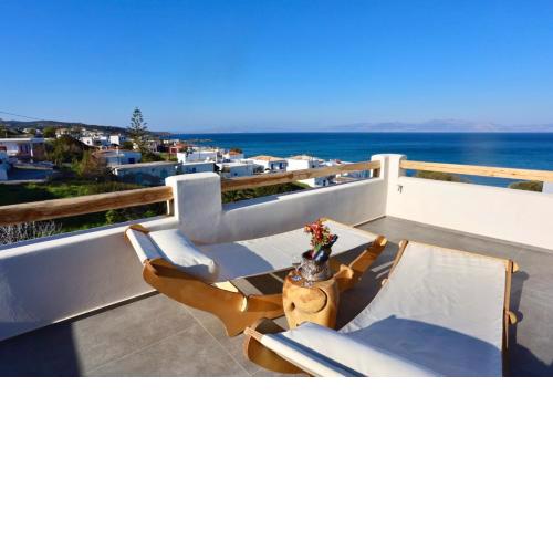 Alsea Seafront Apartment in Agia Pelagia Kythera