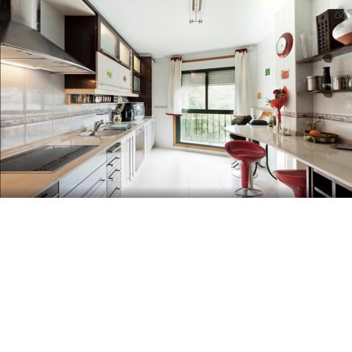 Altavista Apartment