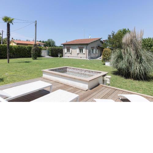 ALTIDO 3 Bed Villa with Beautiful Garden in Marmi