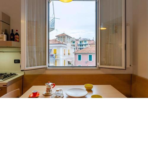 ALTIDO Apt for 4, metres from beach, in Sestri Levante