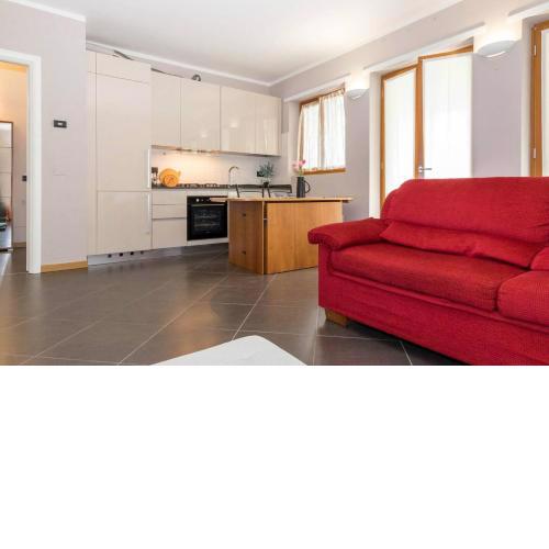 ALTIDO Apt for 4 with Terrace in a Quiet Residential Area