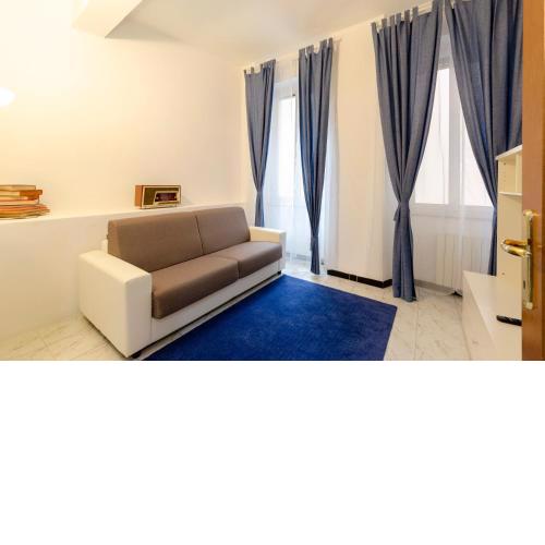 ALTIDO Charming Apt for 4 in Historical Centre of Genoa