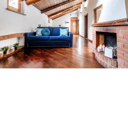 ALTIDO Charming Flat for 6 in historic Carrobbio