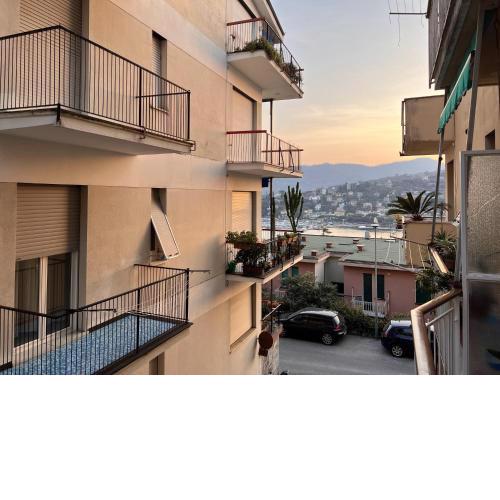 ALTIDO Charming flat with balcony