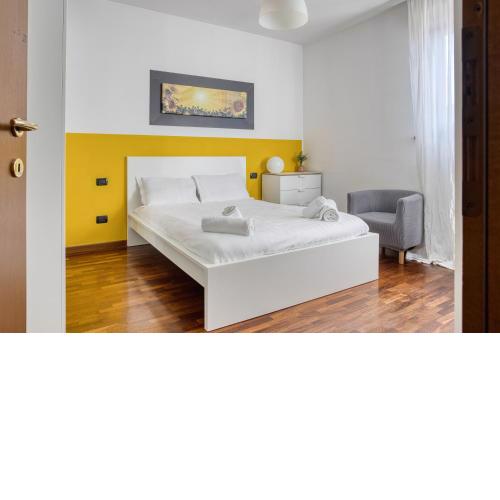 ALTIDO Lovely 4-bed flat with balcony