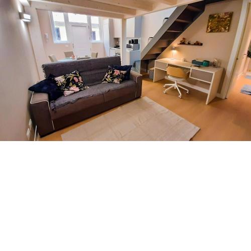 ALTIDO Lovely Loft for 2 with Private entrance