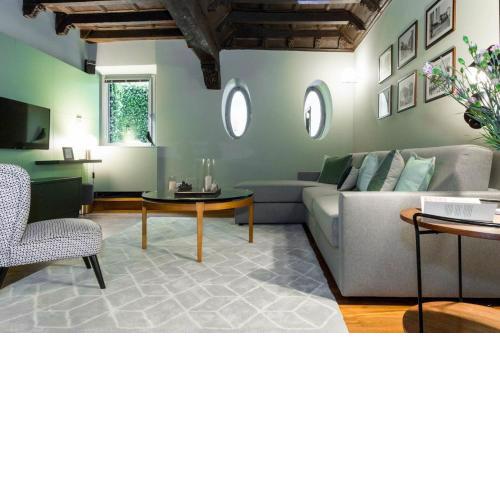 ALTIDO Luxurious Apt for 4 near Duomo and Galleria Vittorio