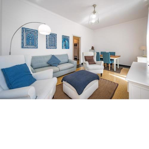 ALTIDO Penthouse Flat with Terrace