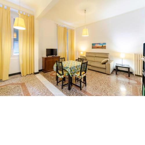 ALTIDO Spacious 1-BR Flat in the Centre of Genoa