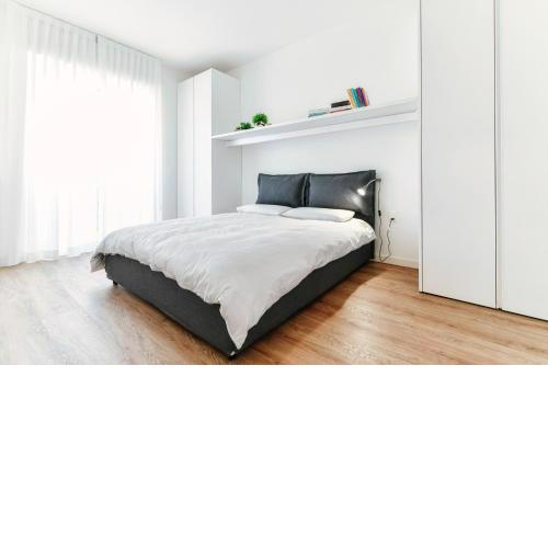 ALTIDO Superb Flat with Balcony