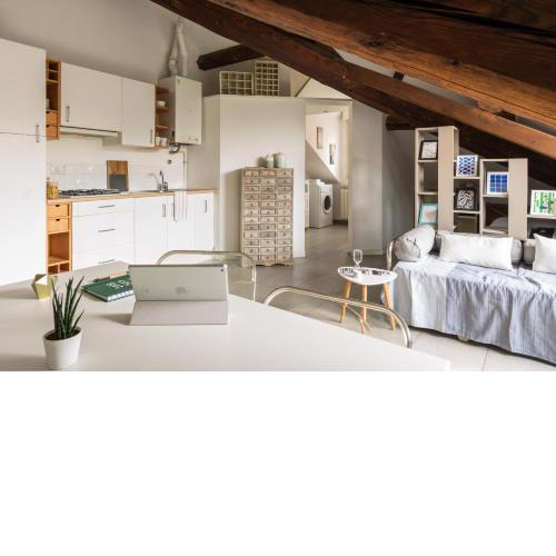 ALTIDO Top-floor studio by Vittorio Formentano Park