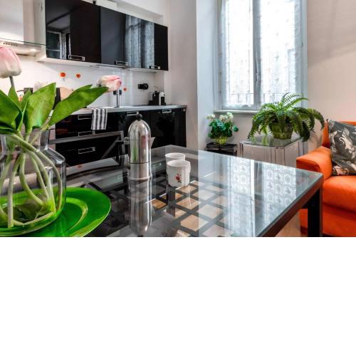 ALTIDO Vibrant 1BR Flat for 4, Perfect Centre