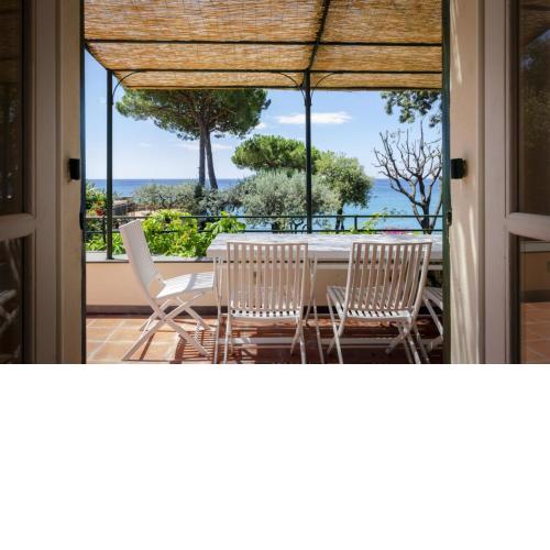ALTIDO Villa with Splendid View and Private Garden in Mulinetti