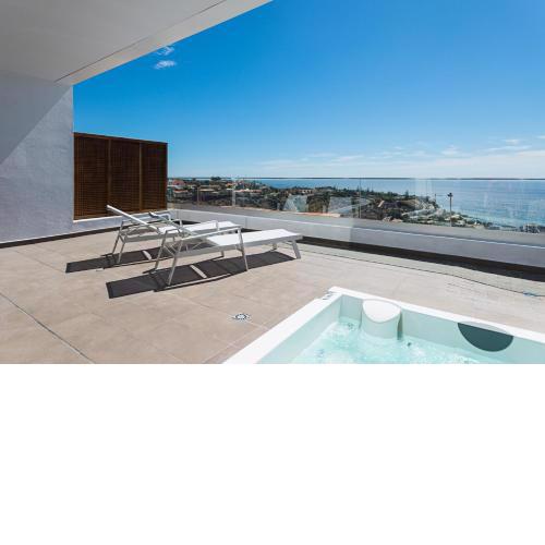 Altos de la Gloria Beach Apartments