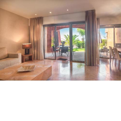 Alzaro 02 DELUXE SEA VIEW 2B