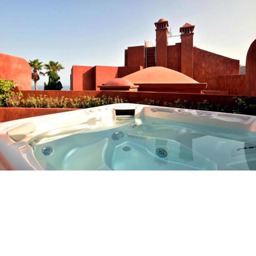 Alzaro 1-3 DELUXE SEA VIEW & JACUZZI 3B