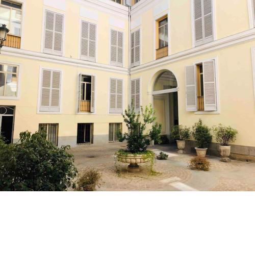 Amaizing Apartment Malasaña. 6PAX 2BD 2BTH