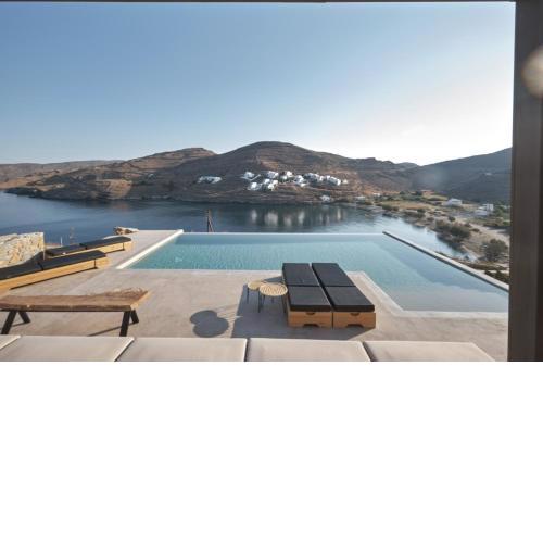 Amal Kythnos Suites